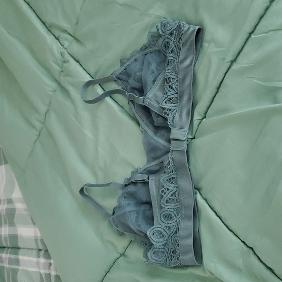 ThirdLove Blue Lace Bralette with Adjustable Straps - Picture 2 of 3